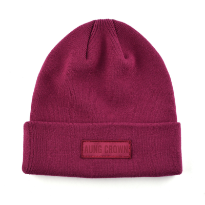 Plain Woven Patch Cuffed Beanies KN2011301 (3) Plain Woven Patch Cuffed Beanies KN2011301 (3)