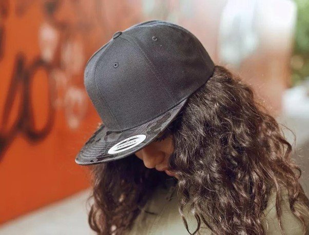 Don’t pull down the brim too much when wearing a baseball cap