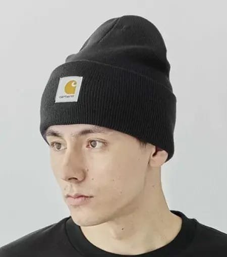 шапка с высоким отворотом