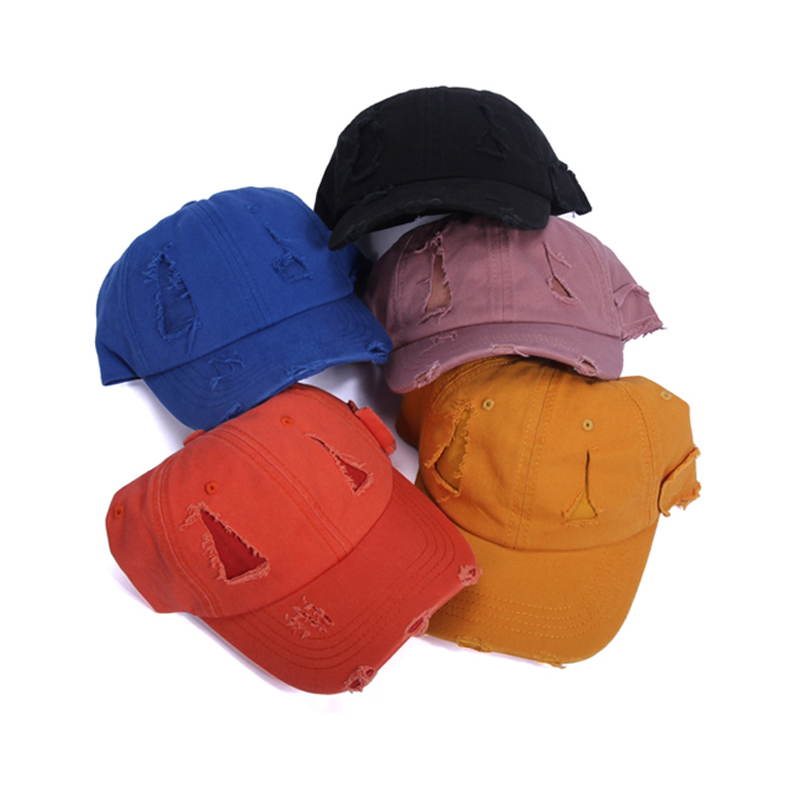 Le 5 tendenze più in voga dell'inverno per i cappellini da papà