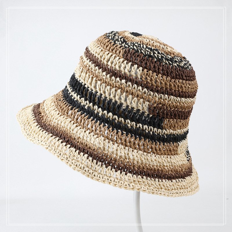 Handgefertigter, farbenfroher Sonnenhut für Damen mit breiter Krempe aus gestricktem Häkelgarn