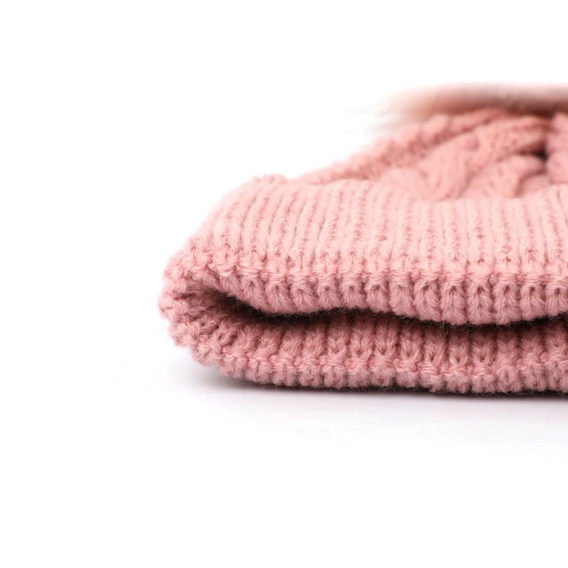 Maßgeschneiderte warme, weiche Mütze aus Merinowolle und Acryl mit Bommel für Damen